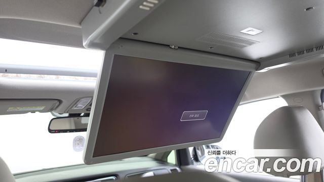 Kia Canival 2018 — photo 19