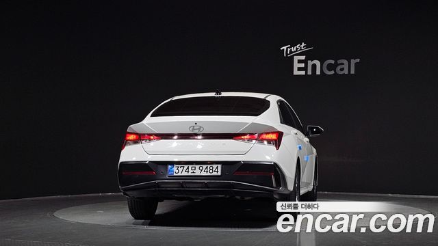 Hyundai AVANTE 2024 — photo 4