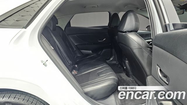 Hyundai AVANTE 2024 — photo 11