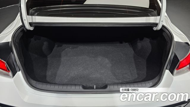 Hyundai AVANTE 2024 — photo 20