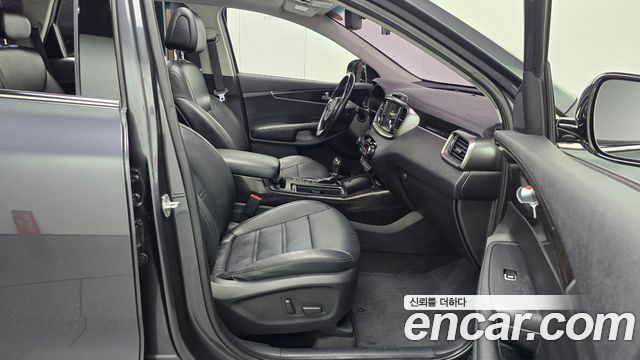 Kia Sorento 2016 — photo 17
