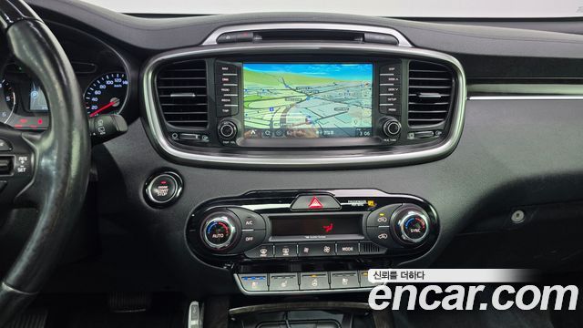 Kia Sorento 2016 — photo 20