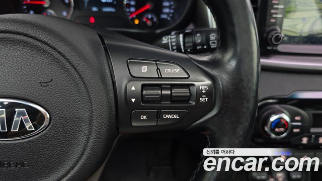 Kia Sorento 2016 — photo 22