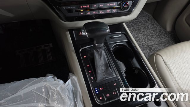 Kia Canival 2017 — photo 9