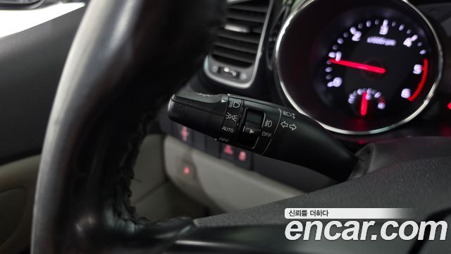 Kia Canival 2017 — photo 14