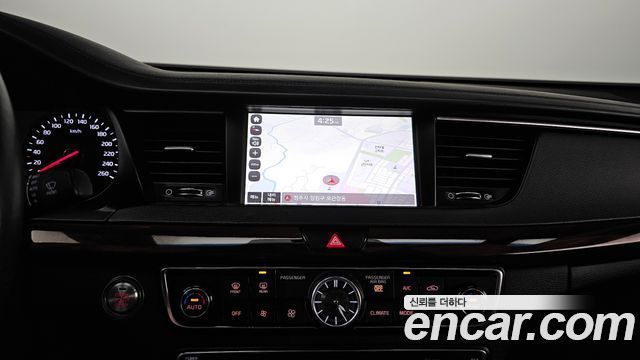 Kia K7 2017 — photo 15