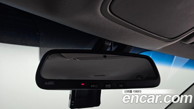 Kia K7 2017 — photo 17