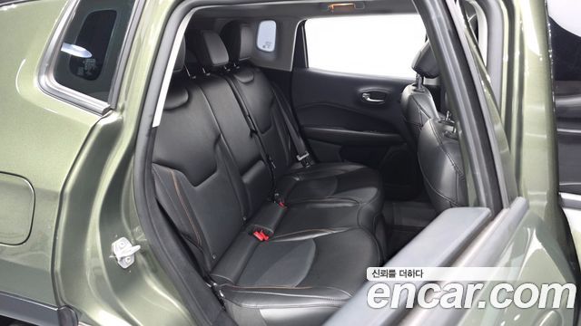Jeep Compass 2019 — photo 17
