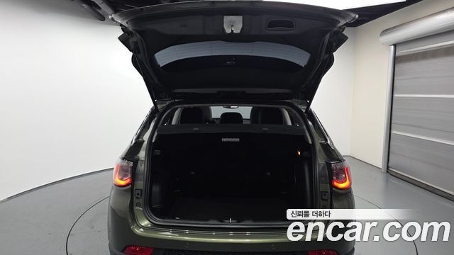 Jeep Compass 2019 — photo 26
