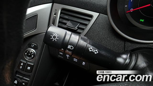 Hyundai AVANTE 2016 — photo 28