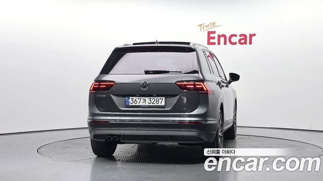 Volkswagen Tiguan 2020 — photo 4