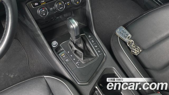 Volkswagen Tiguan 2020 — photo 9