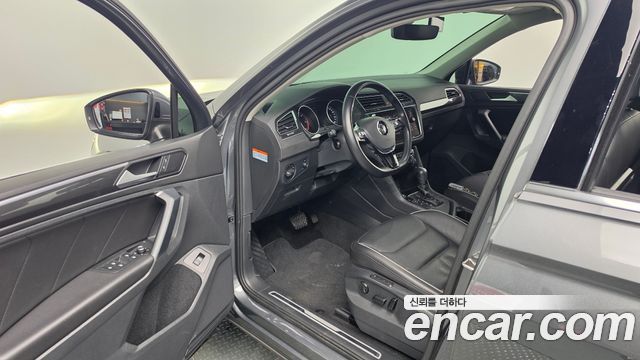 Volkswagen Tiguan 2020 — photo 10
