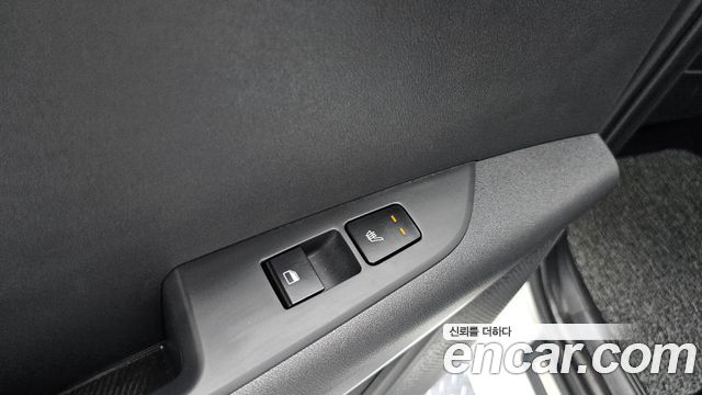Kia Niro 2023 — photo 25