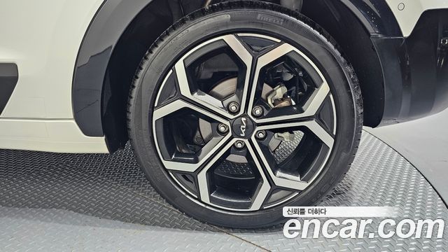 Kia Niro 2023 — photo 7