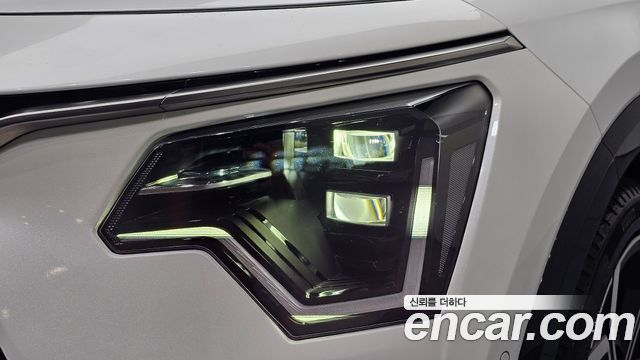 Kia Niro 2023 — photo 8