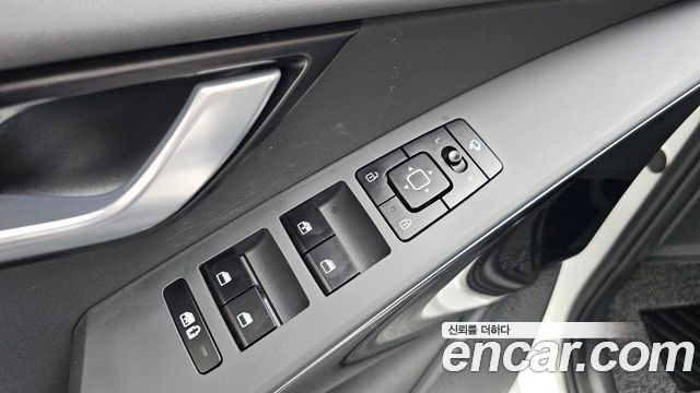 Kia Niro 2023 — photo 29