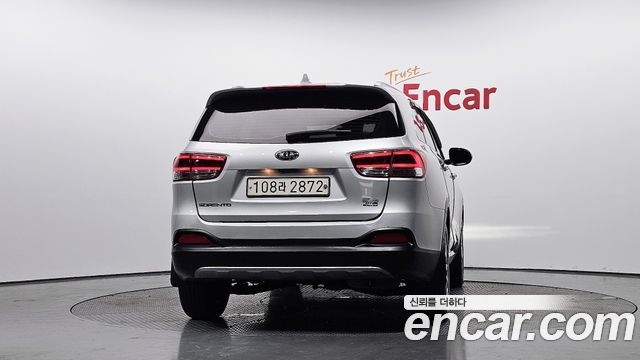Kia Sorento 2017 — photo 4