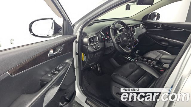Kia Sorento 2017 — photo 13