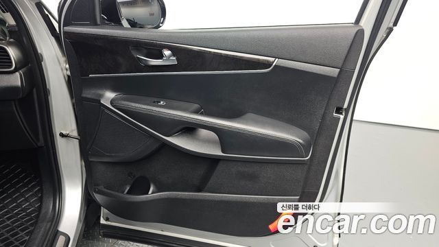 Kia Sorento 2017 — photo 14