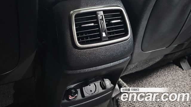 Kia Sorento 2017 — photo 29