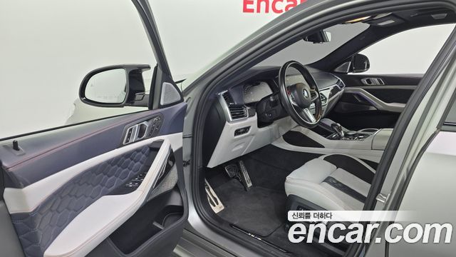 BMW X6M 2021 — photo 10
