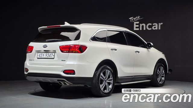 Kia Sorento 2018 — photo 2