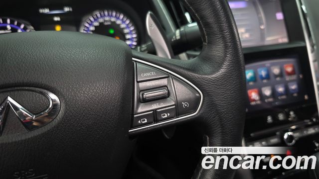 Infiniti Q50 2015 — photo 25