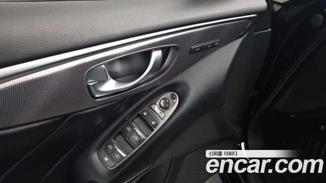 Infiniti Q50 2015 — photo 30
