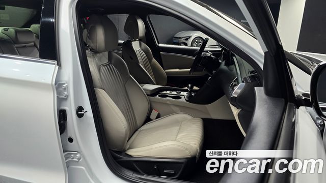 Genesis G70 2023 — photo 13