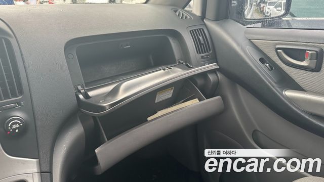 Hyundai Starex 2008 — photo 16