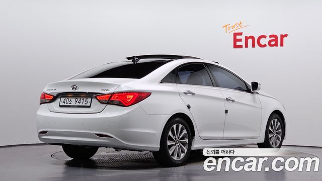 Hyundai Sonata 2013 — photo 2