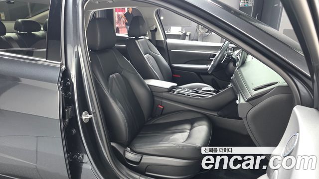Hyundai Sonata 2023 — photo 11