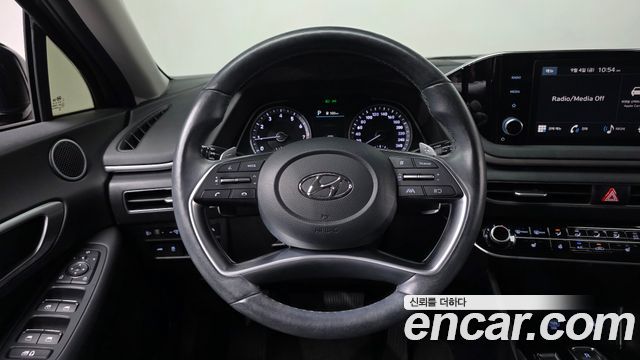 Hyundai Sonata 2023 — photo 13