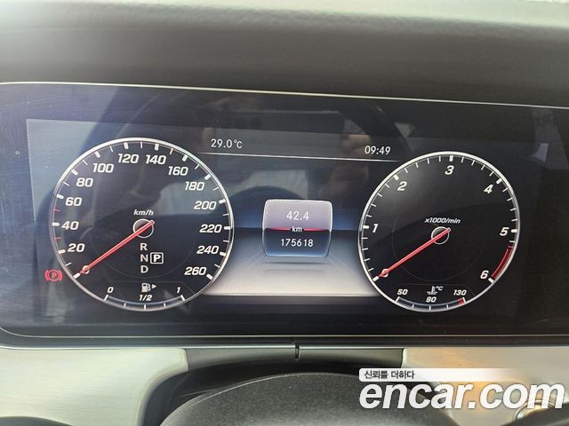 Mercedes-Benz CLS-Class 2019 — photo 8