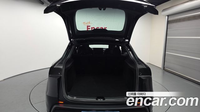 Tesla Model Y 2026 — photo 26