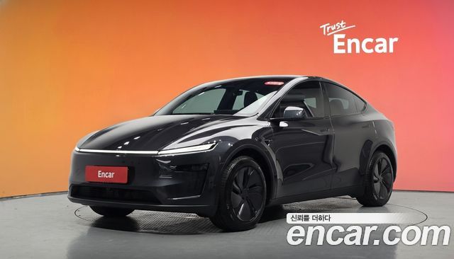 Tesla Model Y 2026 — photo 1