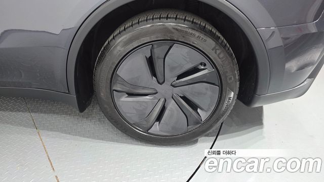 Tesla Model Y 2026 — photo 7