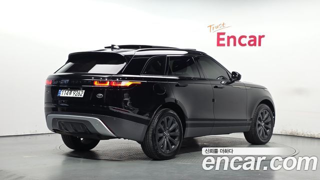 Land Rover Range Rover Velar 2019 — photo 2