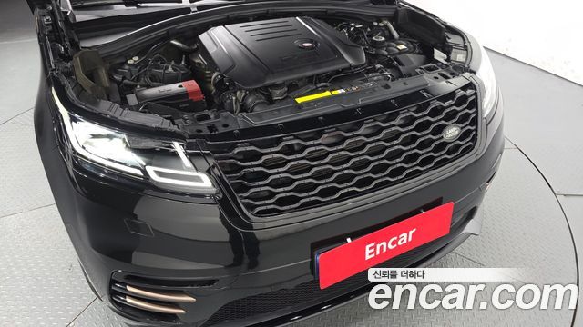 Land Rover Range Rover Velar 2019 — photo 6
