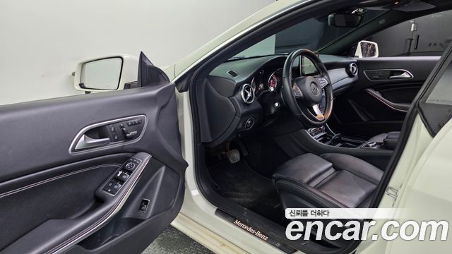Mercedes-Benz CLA-Class 2016 — photo 10