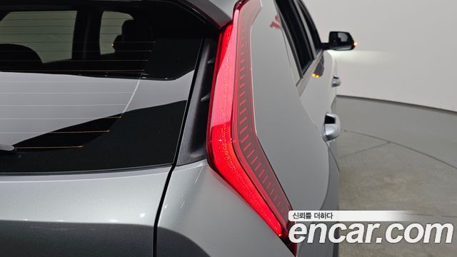 Kia Niro 2024 — photo 9