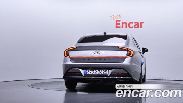 Hyundai Sonata 2022 — photo 4