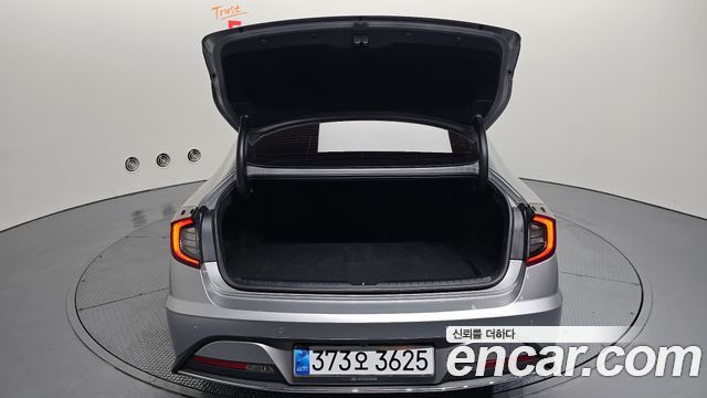 Hyundai Sonata 2022 — photo 26