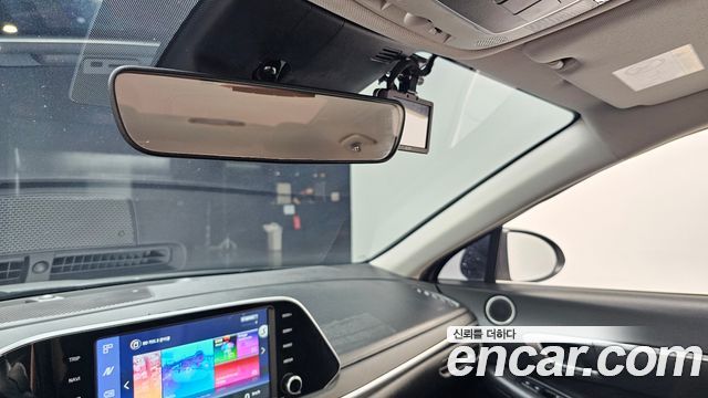 Hyundai Sonata 2022 — photo 27