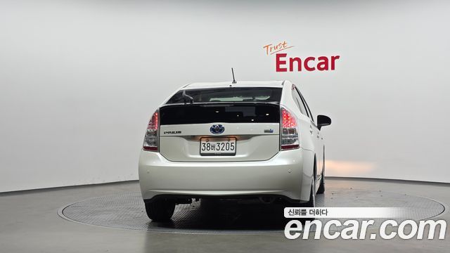 Toyota Prius 2010 — photo 4