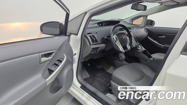 Toyota Prius 2010 — photo 10