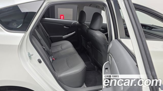 Toyota Prius 2010 — photo 12