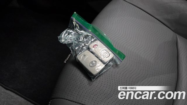 Toyota Prius 2010 — photo 16