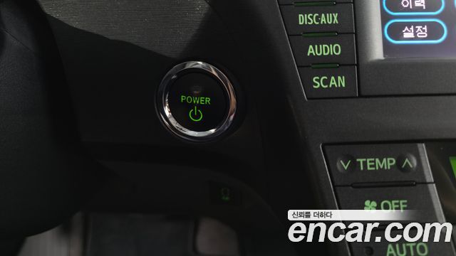 Toyota Prius 2010 — photo 18